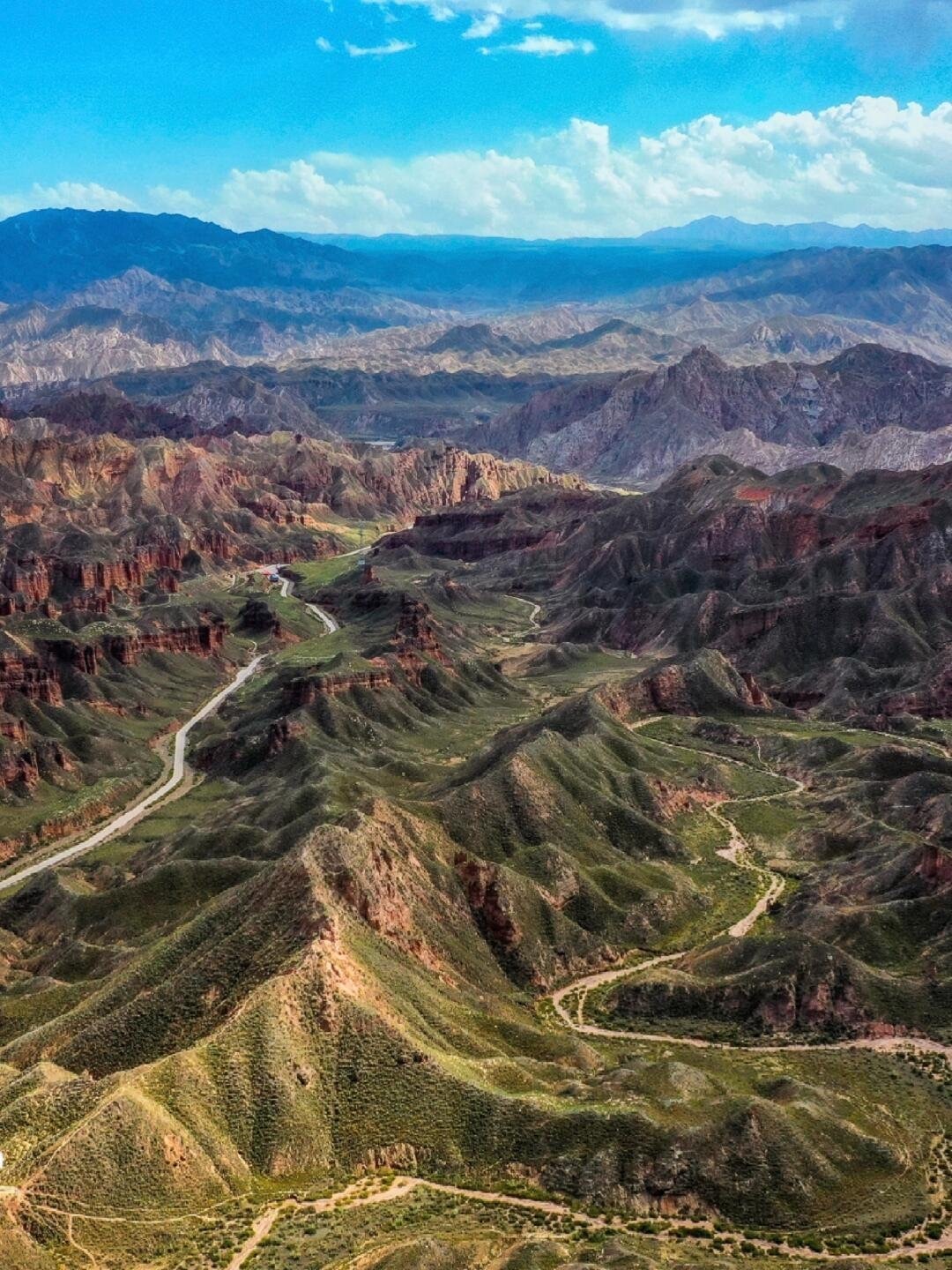 甘肃,亲爱的听众朋友们,大家好!